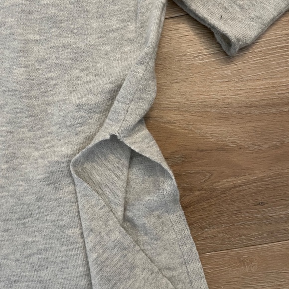 XXS Aritzia Babaton Erin Sweater - Picture 6 of 7